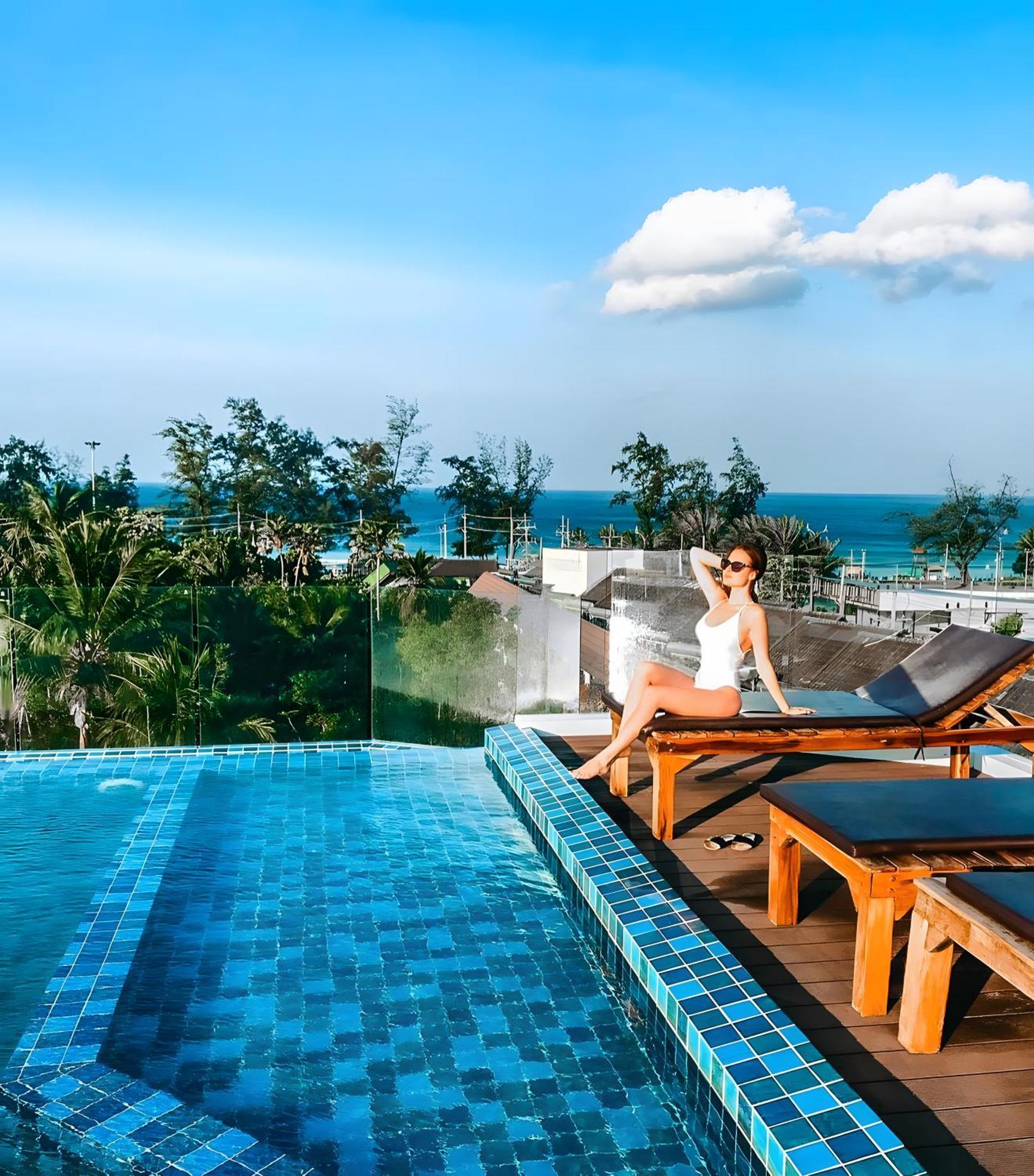 Phoenix Hotel Karon Beach Buitenkant foto