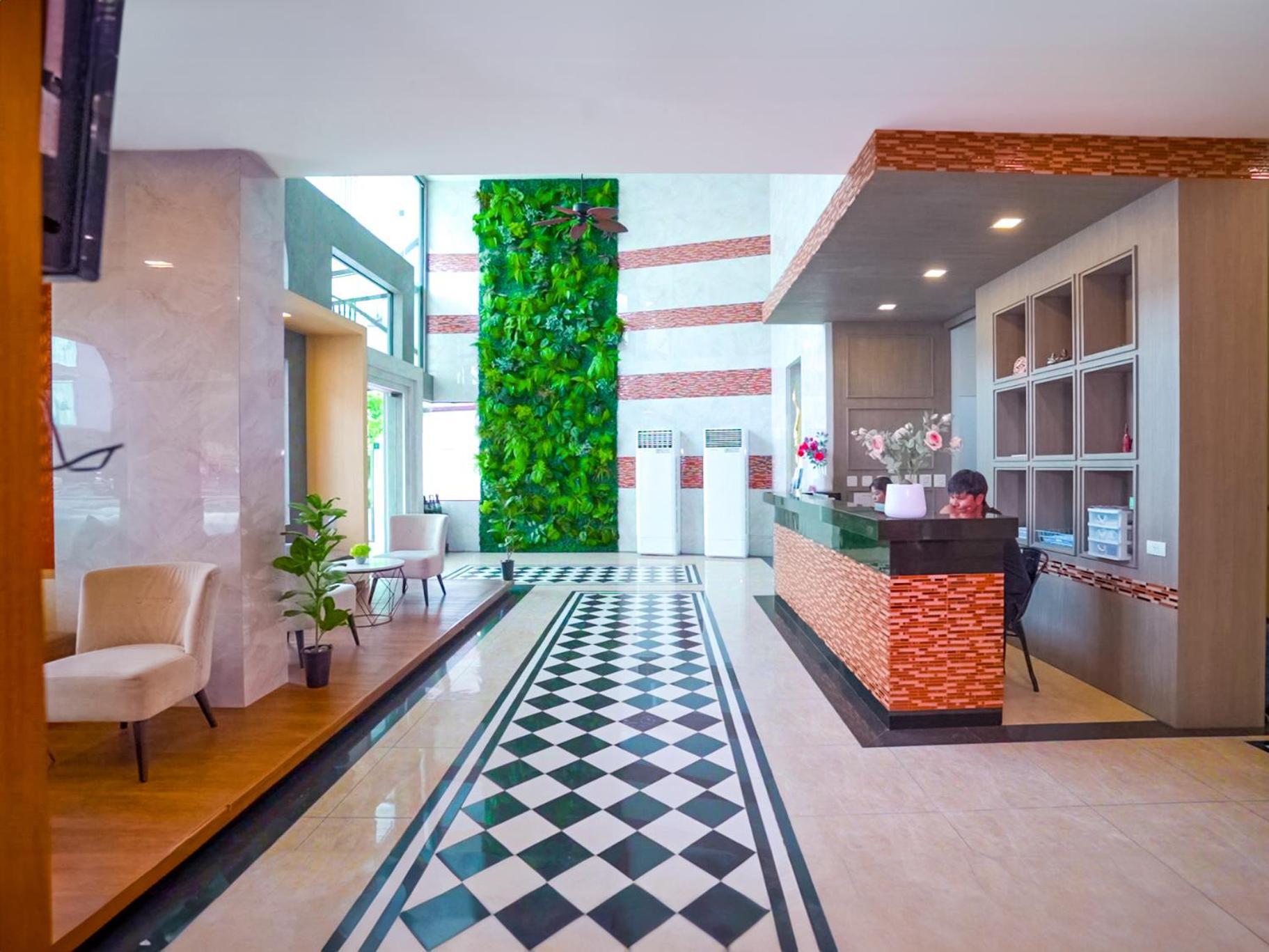 Phoenix Hotel Karon Beach Buitenkant foto