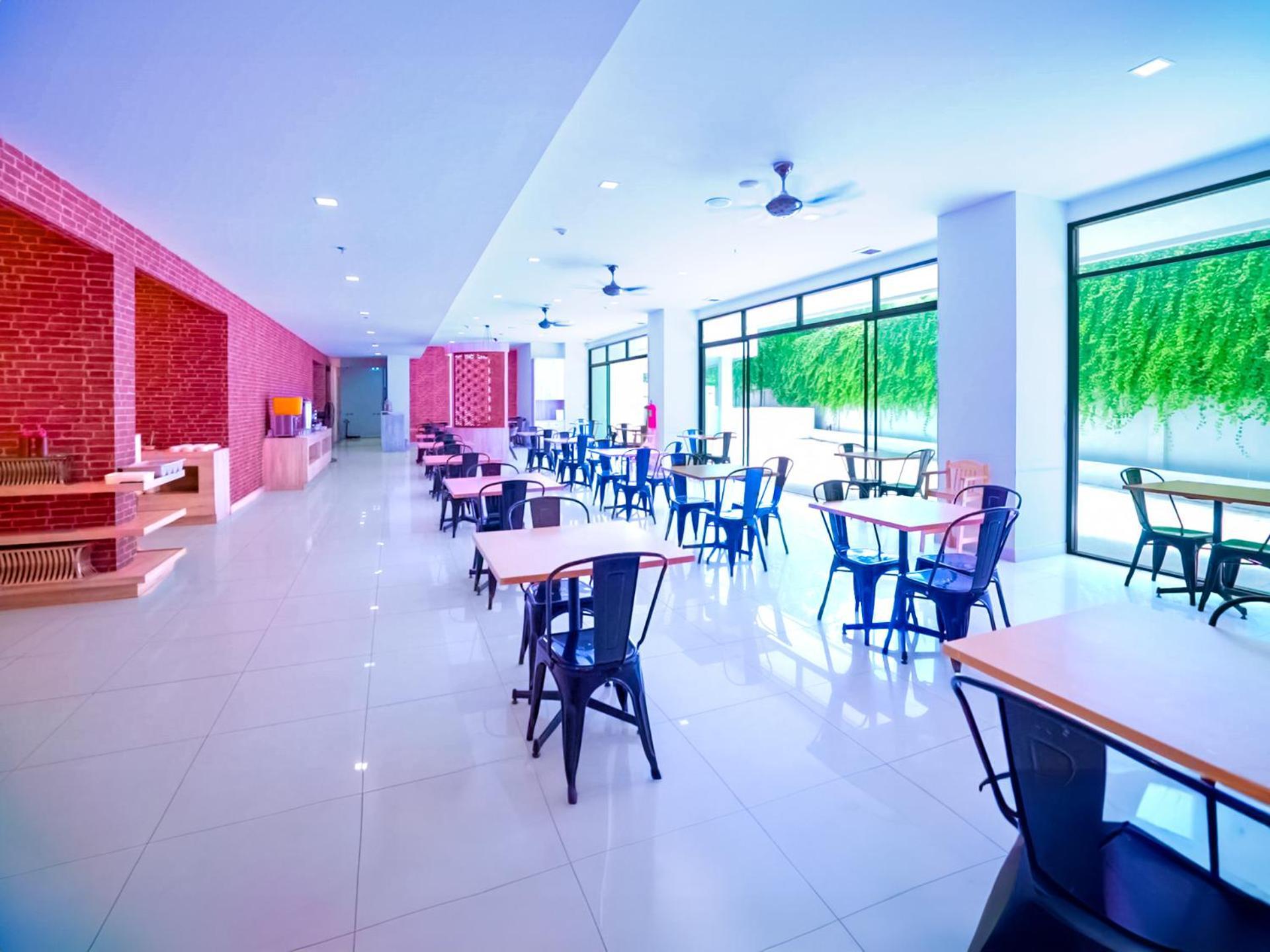 Phoenix Hotel Karon Beach Buitenkant foto