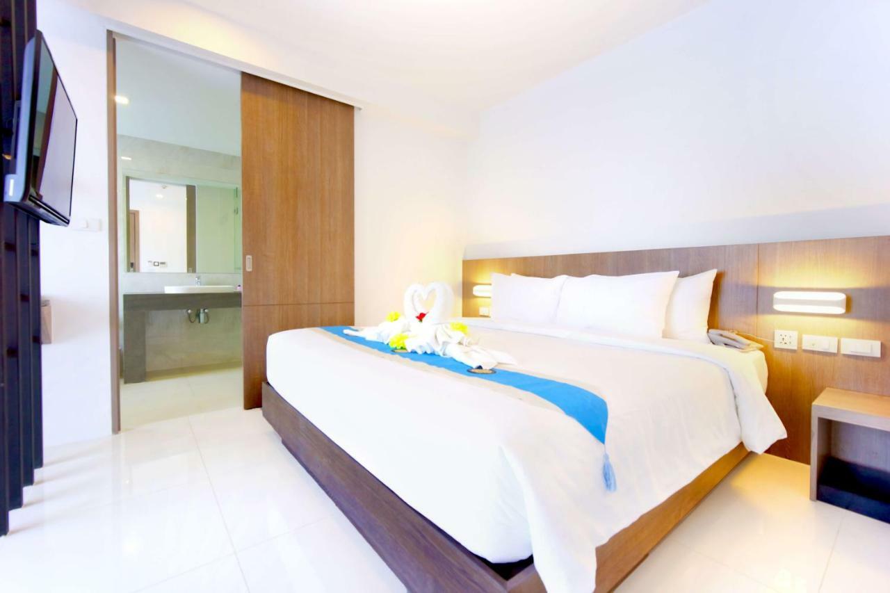 Phoenix Hotel Karon Beach Buitenkant foto